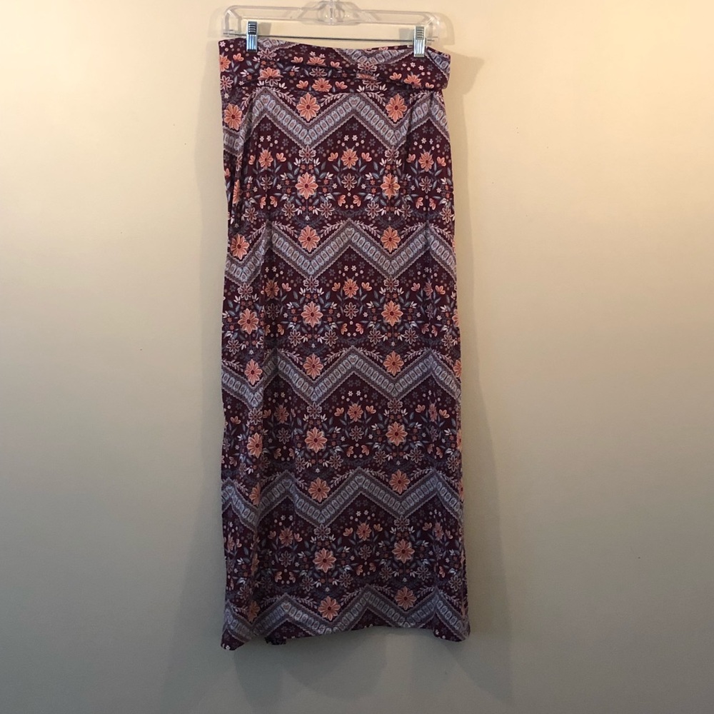 High Waisted Skirt with Slit